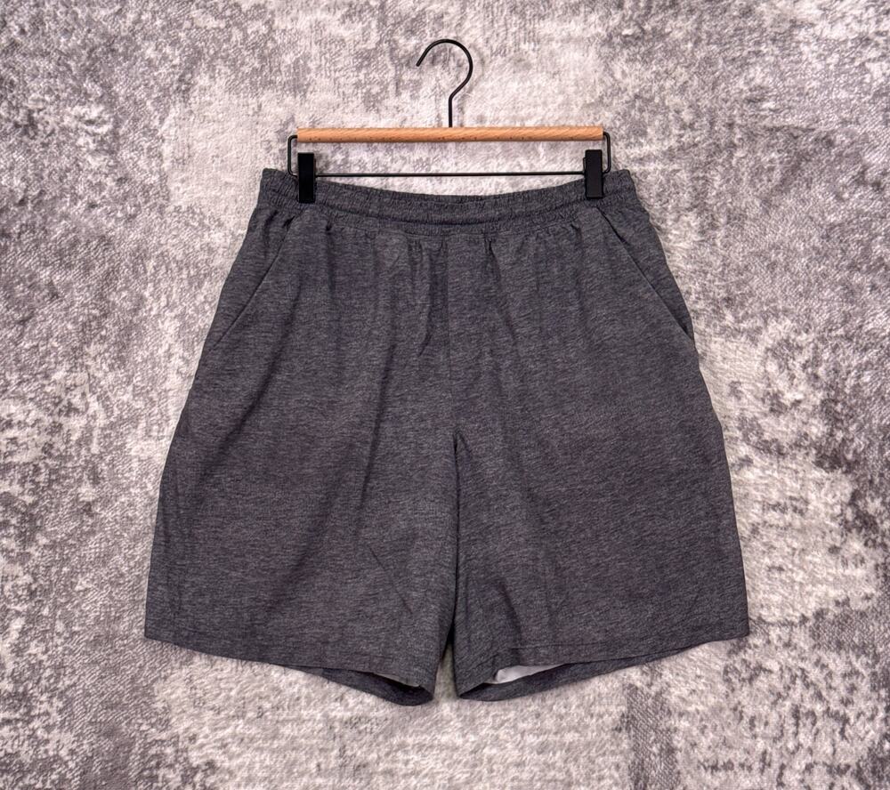 Lululemon Pace Breaker Shorts Large Mens Gray 9"